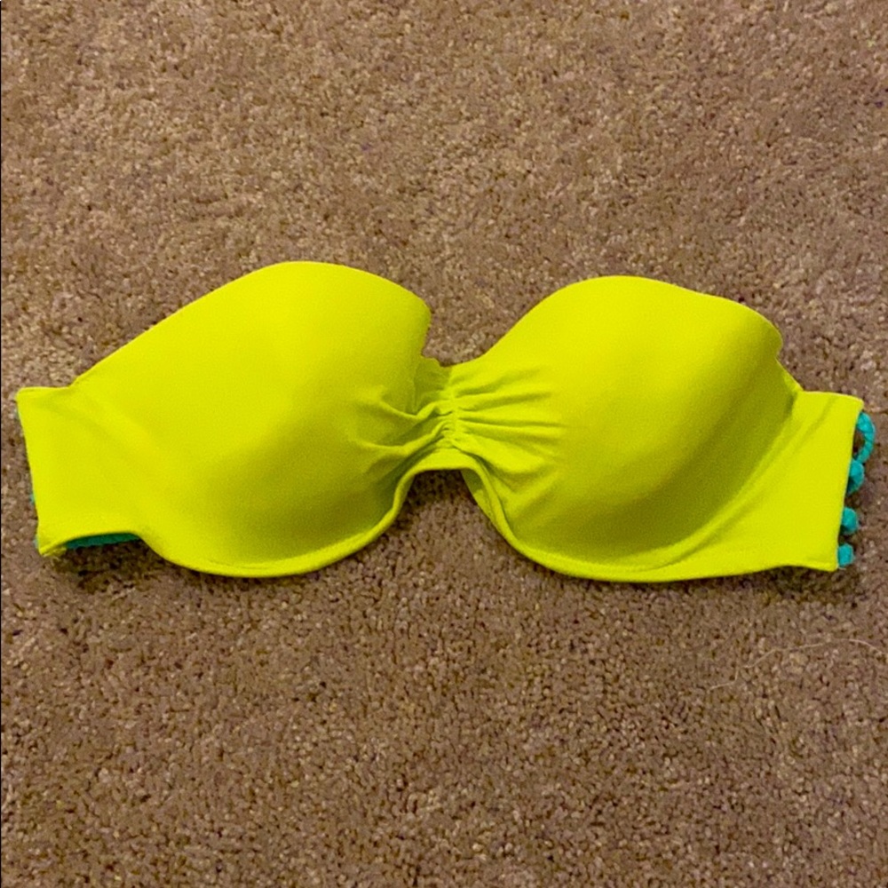 Victoria Secret NWOT Bikini Bathing Suit Top
